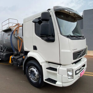 Estribo Cabine para Caminhão Volvo Vm 2006 á 2019 Lado Direito