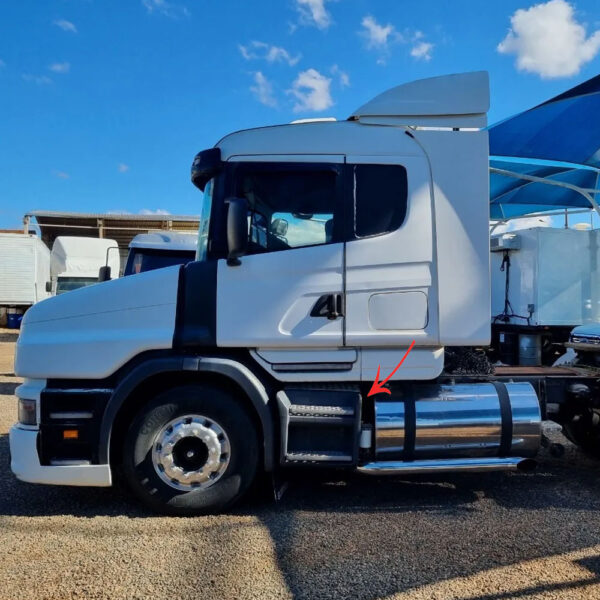 Estribo Cabine para Caminhão Scania S4 T114 / T124 Lado Esquerdo