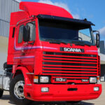 Capa Para-Choque em Fibra para Caminhão Scania R 113 / 143 / P93 Abertura Farol Superior
