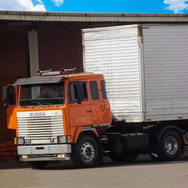 Tapa Sol em Fibra para Caminhão Scania LK 111 / 140 / 141