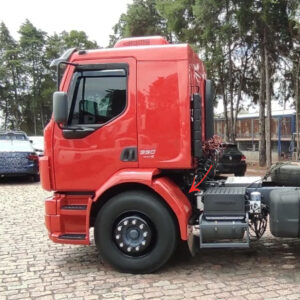 Para-Lama Traseiro Cabine em Fibra Para Caminhão Volvo Vm Até 2014