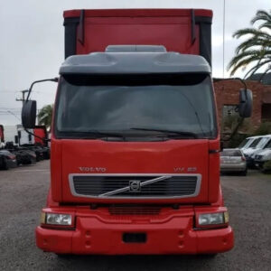 Para-Choque Dianteiro em Fibra Para Caminhão Volvo Vm 2003 á 2006