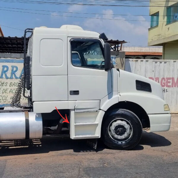 Estribo Cabine em Fibra Para Caminhão Volvo NH 2000 á 2006 Lado Direito