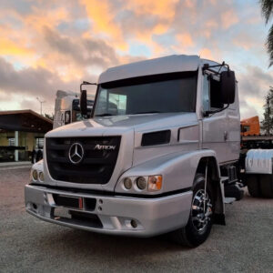 Para-Choque Dianteiro em Fibra para Caminhão Mercedes-Benz Atron 1635