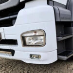 Farol Principal para Caminhão Mercedes-Benz Axor Lado Esquerdo