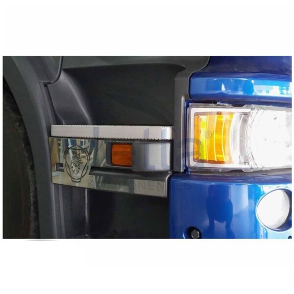 Par de Acabamentos em Inox Estribo Compatível com o Caminhão Scania a Partir de 2011 Par de Acabamentos em Inox Estribo Compatível com o Caminhão Scania a Partir de 2011