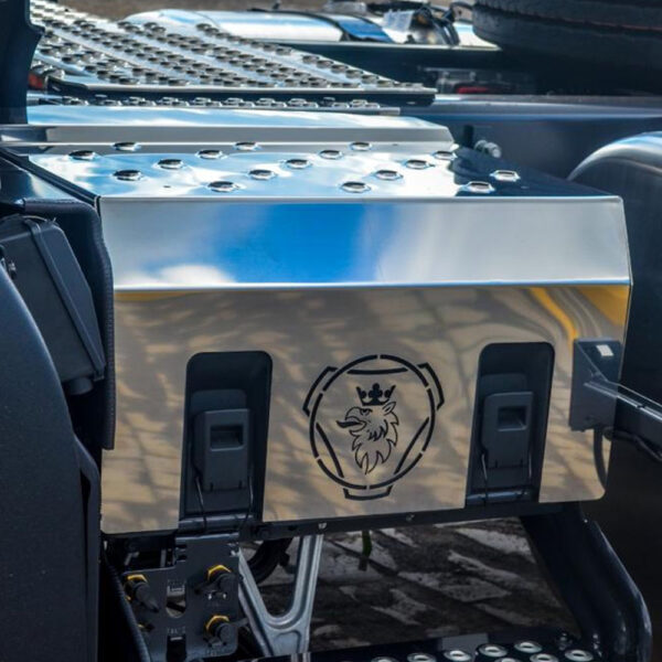 Acabamento Inox Tampa Caixa Bateria para Scania NTG 2020