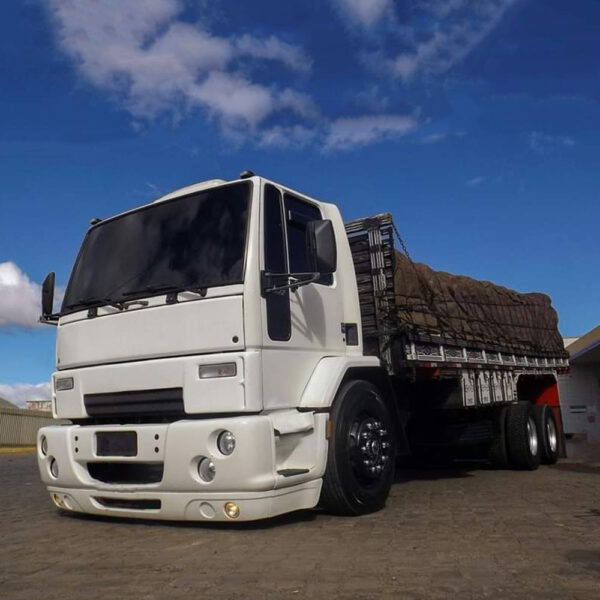 Grade Frontal Plástico para Caminhão Ford Cargo até 2011