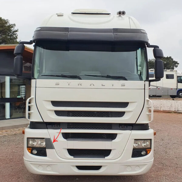 Tampa Acabamento Farol Lado Direito para Caminhão Iveco Stralis 2008 á 2014