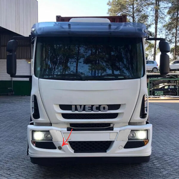 Tampa Acabamento Redonda Para-Choque Dianteiro para Caminhão Iveco Tector / Cursor 2009 á 2019