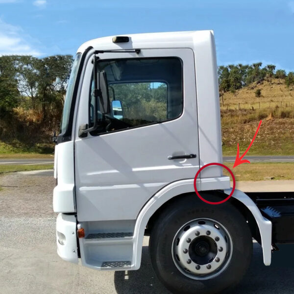 Acabamento Traseiro Para-Lama para Caminhão Mb Atego Cabine Simples Lado Esquerdo