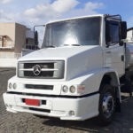 Grade Frontal para Caminhão Mercedes-Benz 1620 Cinza Com Cromados