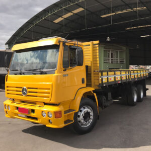 Pisante Superior Estribo para Caminhão Mb 1215 / 1420 / 1720 / 1723 Lado Direito