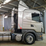 Acabamento Superior Para-Lama Caminhão Scania P / G / R - S4 / S5 / S6 Lado Direito