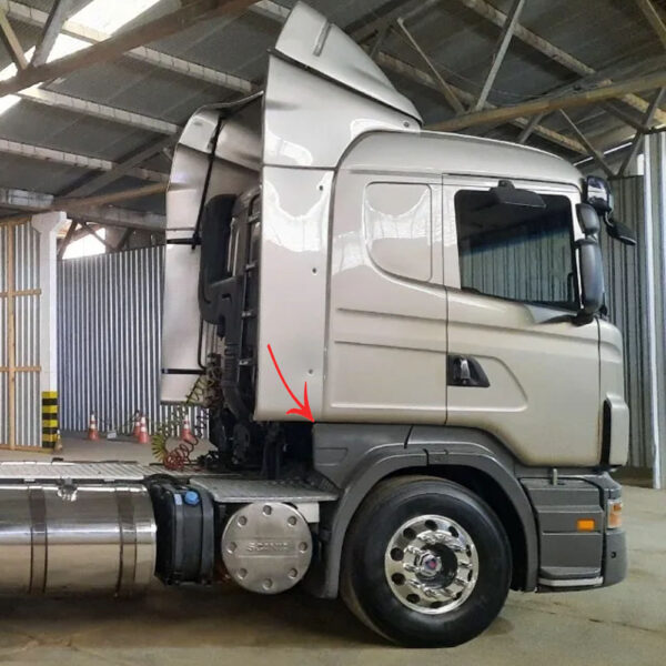 Acabamento Superior Para-Lama Caminhão Scania P / G / R - S4 / S5 / S6 Lado Direito