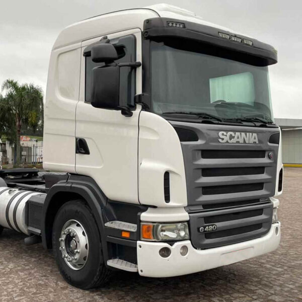 Acabamento Lanterna Estribo para Caminhão Scania P / G / R -  S5 2008 á 2013 Lado Direito