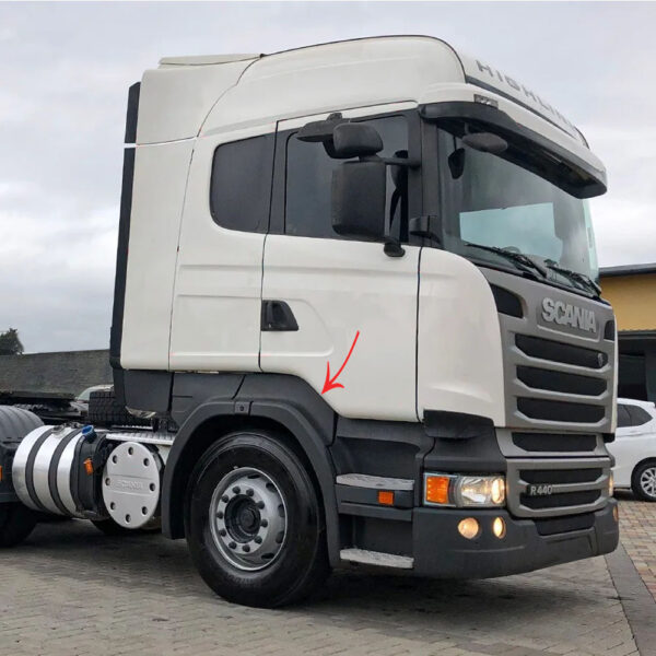 Acabamento Superior Para-Lama Cabine para Caminhão Scania P / G / R - S4 / S5 / S6 Lado Direito