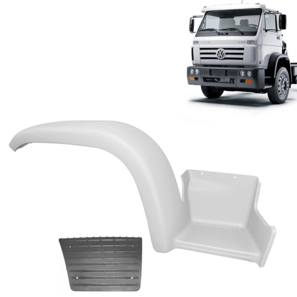 Estribo Para-Lama Cabine para Caminhão Vw Titan / Worker Lado Direito com Pisante