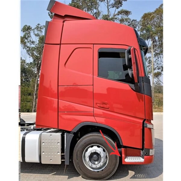 Estribo Inferior Cabine para Caminhão Volvo Fh após 2015 Lado Direito