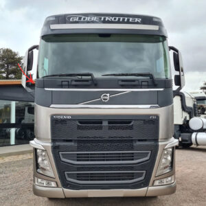 Tampa Acabamento Inferior Para-Brisa para Caminhão Volvo Fh após 2015 Lado Direito