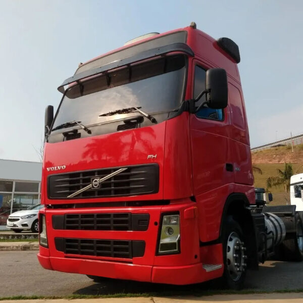 Moldura Bojo Farol para Caminhão Volvo Fh 2004 á 2009 Lado Esquerdo