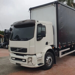 Par Tampa Estribo para Caminhão Volvo Vm 2006 á 2019