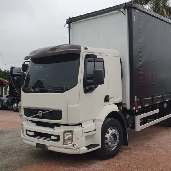 Par Tampa Estribo para Caminhão Volvo Vm 2006 á 2019