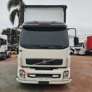 Acabamento Tampa Para-Choque Para Caminhão Volvo Vm 2010 á 2014 Lado Direito