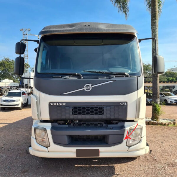Tampa Acabamento Para-Choque Para Caminhão Volvo Vm 2015 á 2020 Lado Esquerdo