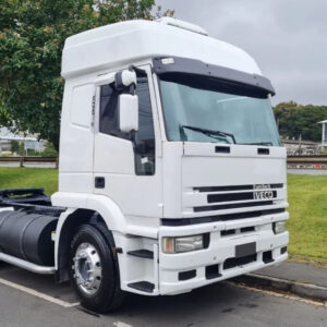 Par Tampa Estribo para Caminhão Iveco Eurotech