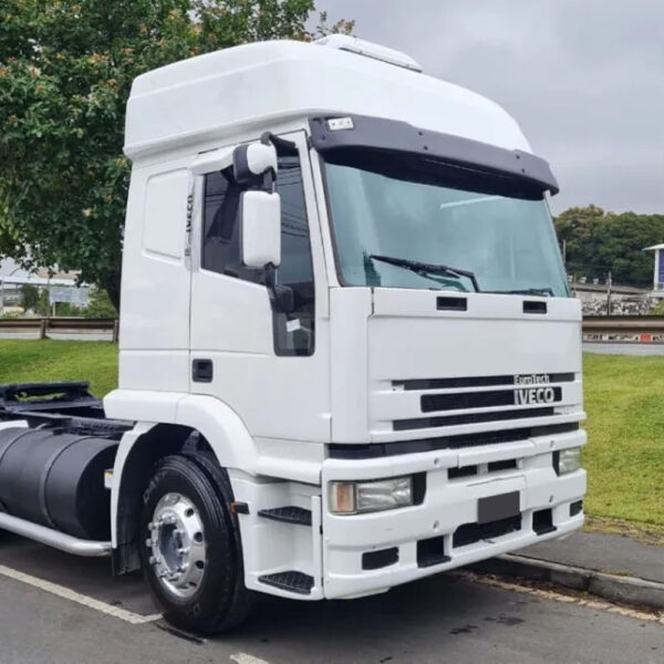Par Tampa Estribo para Caminhão Iveco Eurotech