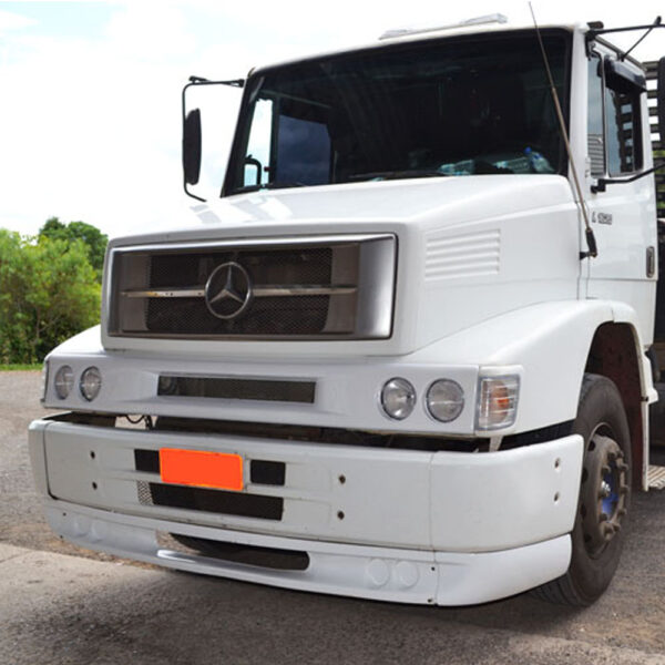 Spoiler Bigodinho Para-Choque para Caminhão Mercedes-Benz 1620
