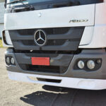 Spoiler Bigodinho para Caminhão MB Atego Para-Choque Estreito