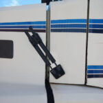 Trava Capô Dupla para Caminhão Scania T 112 113 142 143
