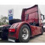 Par Centro Para-Lama Traseiro Tripartido com Presilhas para Caminhão Scania S4 / S5 / S6 / S7 NTG