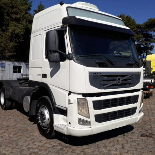 Grade Externa Frontal Capo para Caminhão Volvo FM12 82309886
