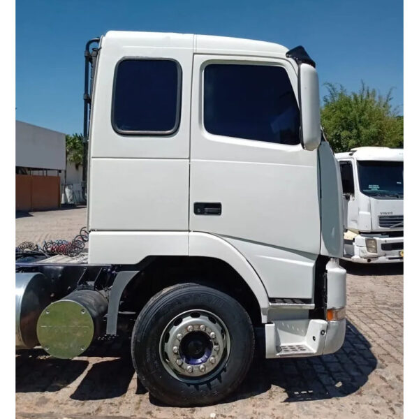 Extensão da Porta para Caminhão Volvo FH até 2003 Lado Direito