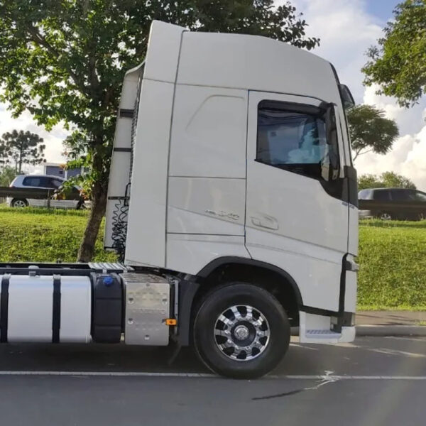 Lateral para Caminhão Volvo FH Globetrotter após 2015 Lateral Larga