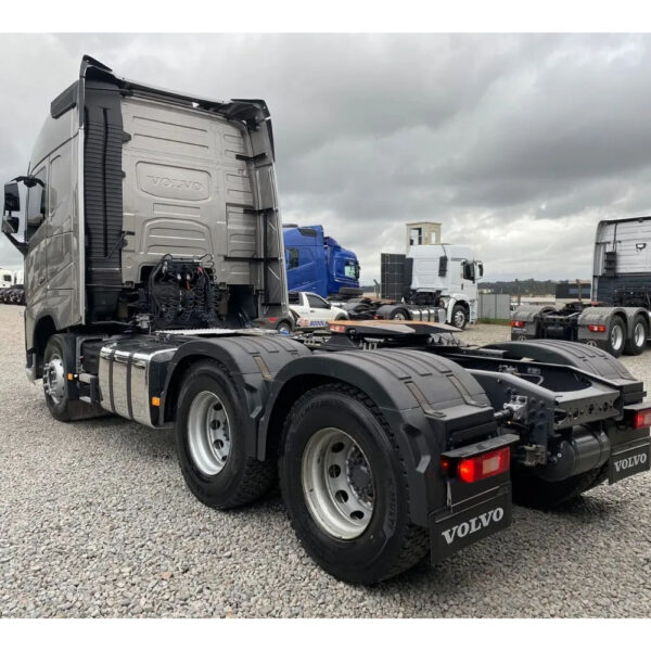 Presilha Para-Lama Traseiro para Caminhão Volvo FH após 2015