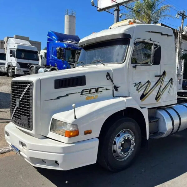 Conjunto Faixa Adesiva para Caminhão Volvo EDC Gold