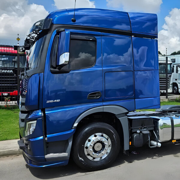 Par Sobre Tampa Cubo Cromada Dianteira para Caminhão New Mb Actros 2021