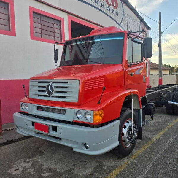 Lanterna Pisca Lente Lisa para Caminhão Mb 1620 / 1935 / 1618 / 1938ls Laranja Lado Esquerdo
