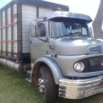 Para-choque Argentino Caminhão Mercedes Benz 1113 1114 1518 (Farol Redondo)
