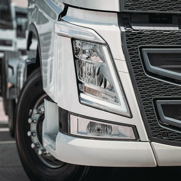 Farol Principal para Caminhão Volvo FH 2015 á 2022 Lado Direito 22239217