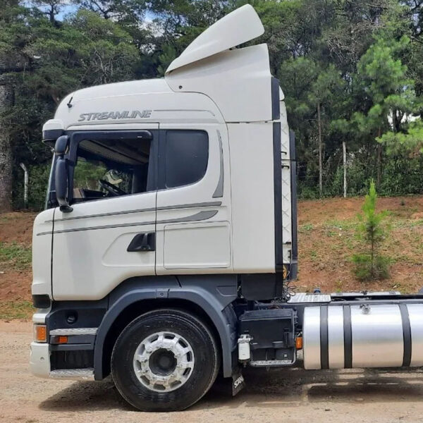Presilha Borracha Tampa Caixa de  Bateria para Caminhão Scania 113 / S4 / S5
