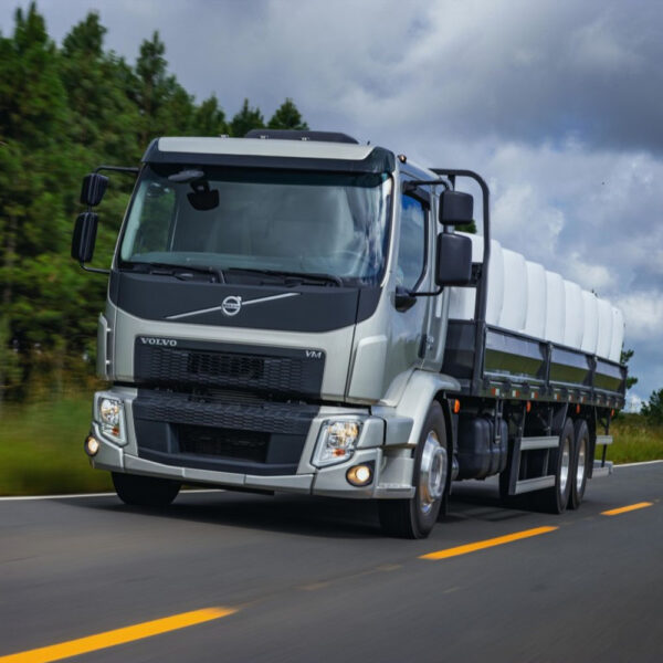 Grade Superior Frontal para Caminhão Volvo Vm Após 2015