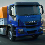 Estribo Cabine para Caminhão Iveco Tector /  Cursor Lado Esquerdo