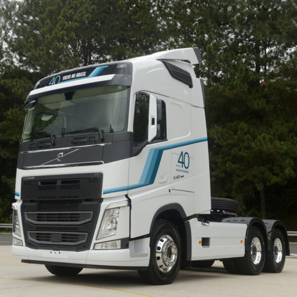 Suporte Antena Px Traseira para Caminhão New Volvo FH Lado Direito