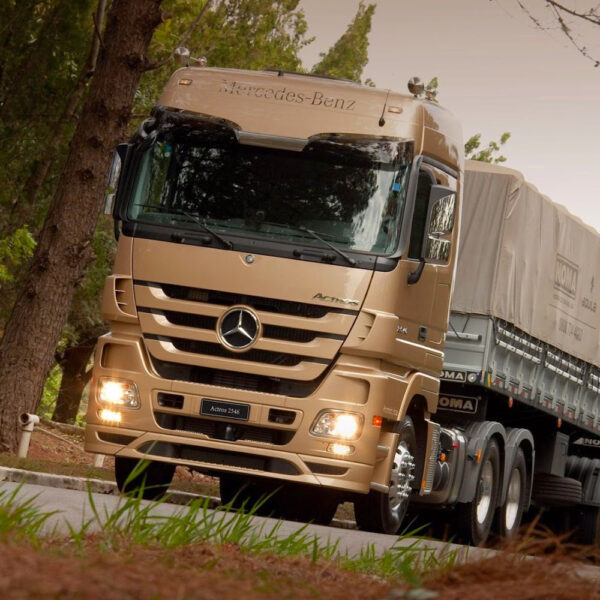 Suporte Antena Px Traseiro para Caminhão Mb Actros Lado Direito até 2020