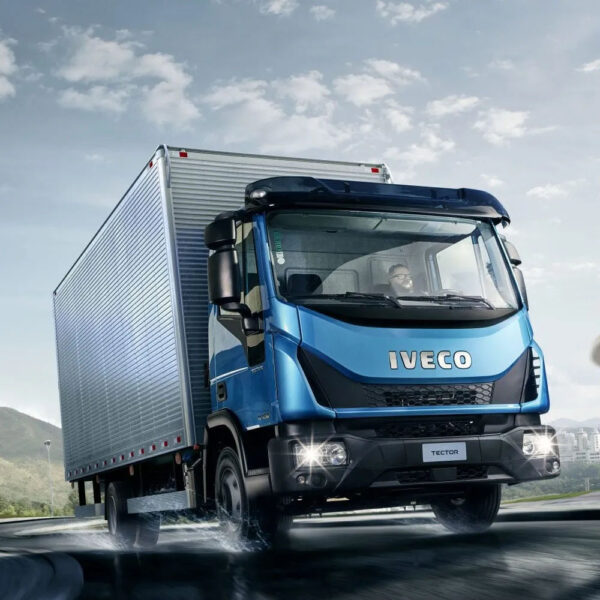 Para-Choque Dianteiro para Caminhão Iveco Tector após 2020 3/4